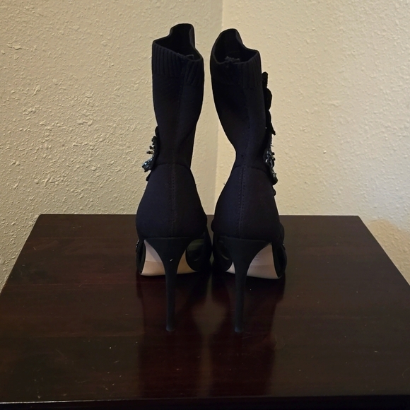 ZARA HIGH HEELS SOCK STYLE OPEN TOE BOOTS WITH BEADED FLORAL SIZE 42, NEVER WORN - Picture 4 of 5